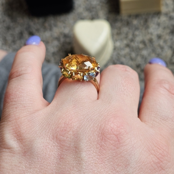 Amazing gemstone ring! Stamped 10k. Large citrine with peridot, blue topaz, amet - Picture 5 of 10